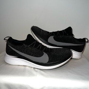 Nike Zoom Fly Flyknit